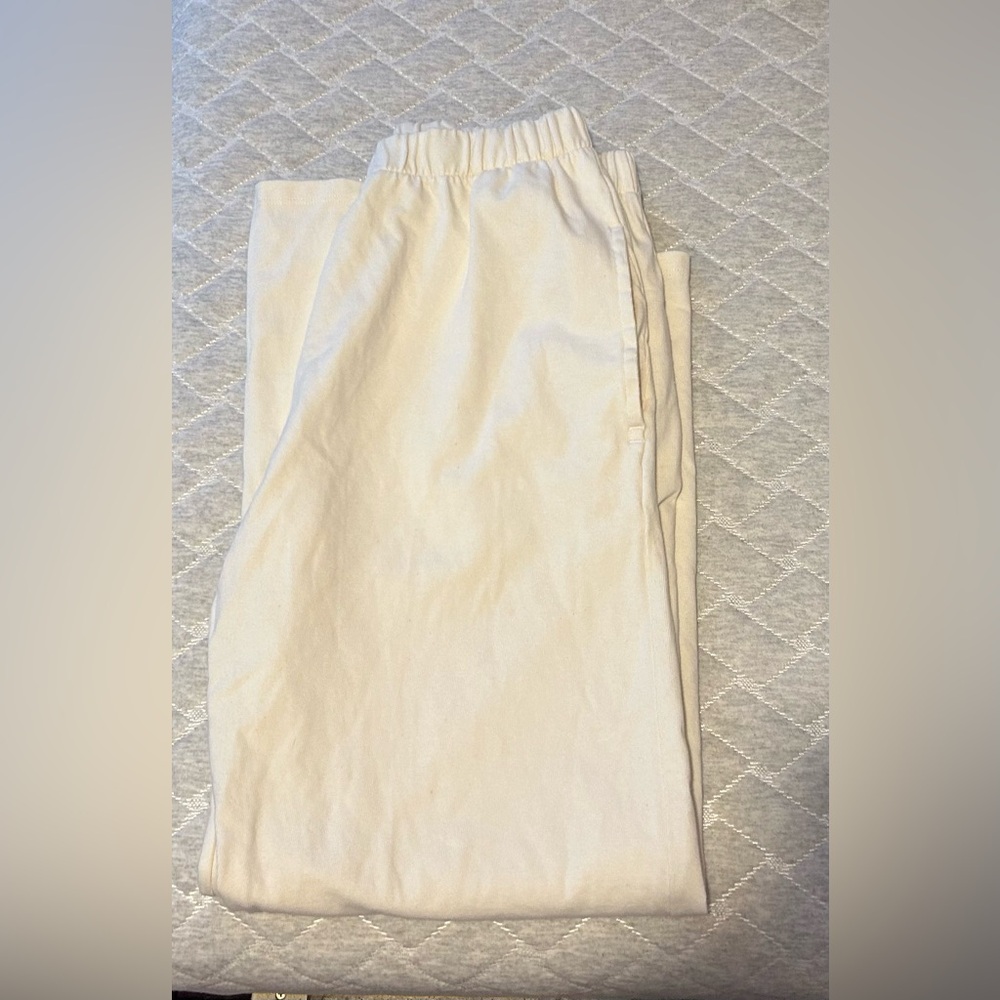 Brandy Melville Anastasia Cream Sweatpants